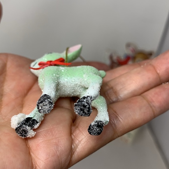 3 piece Christmas lot : wreath, countdown calendar & baby deer holiday decor - Picture 8 of 16